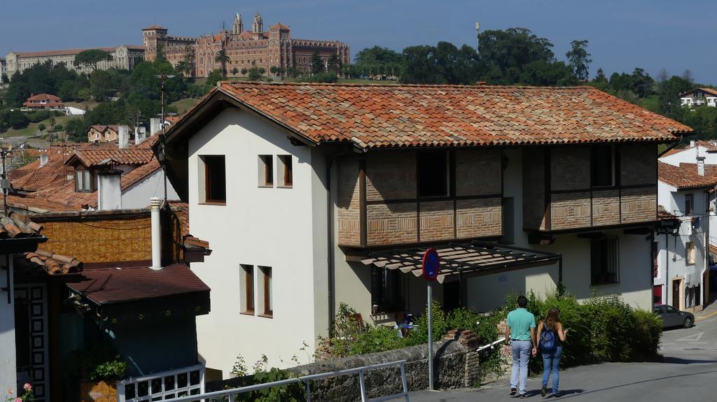 Pasaje San Jorge Hotel Comillas Exterior photo